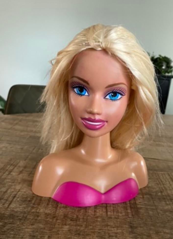 Barbie Oefenhoofd - Maak de mooiste kapsels!, Ophalen of Verzenden, Zo goed als nieuw, Barbie
