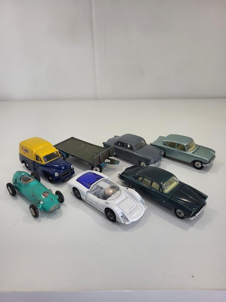 Oude Corgi toys, deels opgeknapt, Antiek en Kunst, Antiek | Speelgoed, Ophalen of Verzenden
