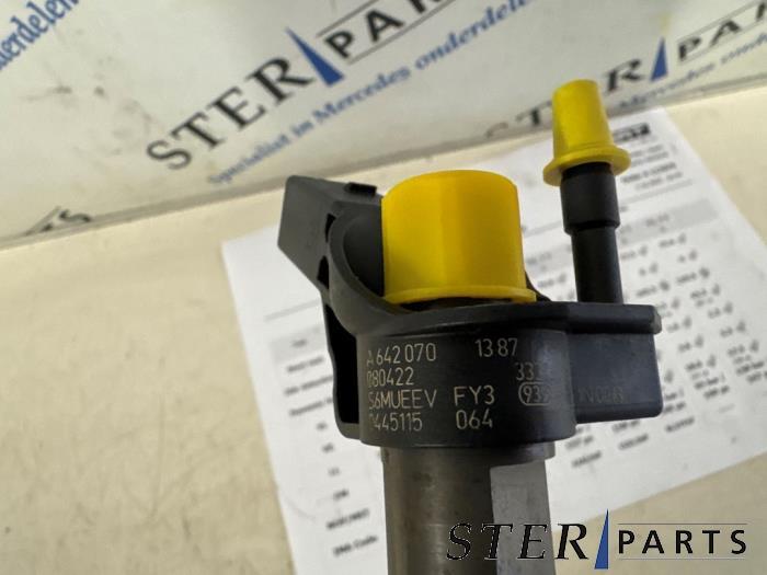 Verstuiver (diesel) van een Mercedes C-Klasse, Auto-onderdelen, Gebruikt, -, Ophalen of Verzenden, -