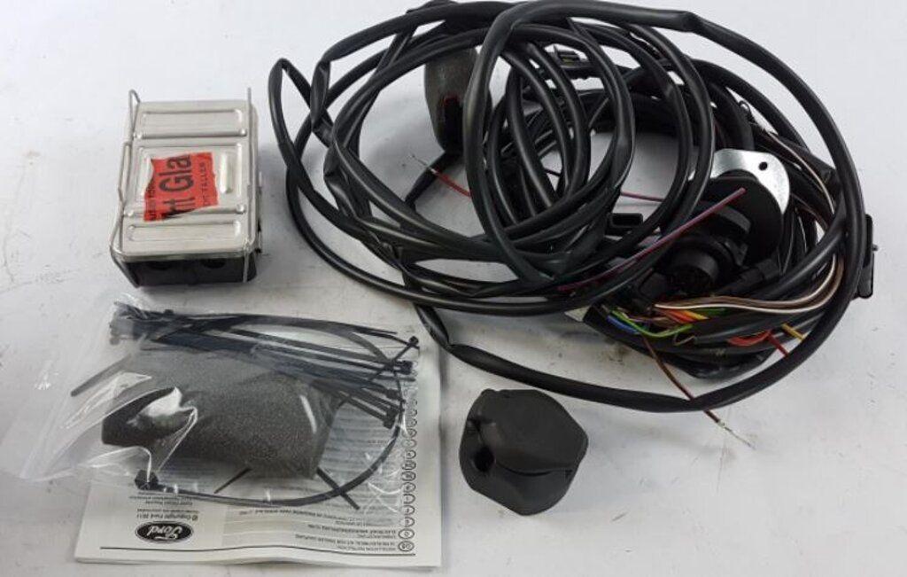 Trekhaak kabelset Ford 13 polig 1679546 nieuw FORD Transit 2, -, -, Nieuw, Ophalen of Verzenden