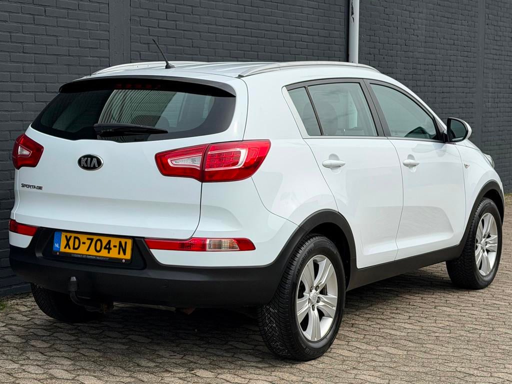 Kia Sportage 1.6 GDI ComfortLine AIRCO CRUISE TREKHAAK WINTE, Auto's, Kia, Voorwielaandrijving, Euro 5, 4 cilinders, Wit