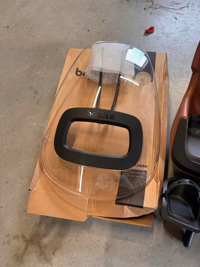 Bobike Exclusive Evolve Mini kinderzitje + windscherm NIEUW, Fietsen en Brommers, Fietsaccessoires | Fietsstoeltjes, Voetsteuntjes