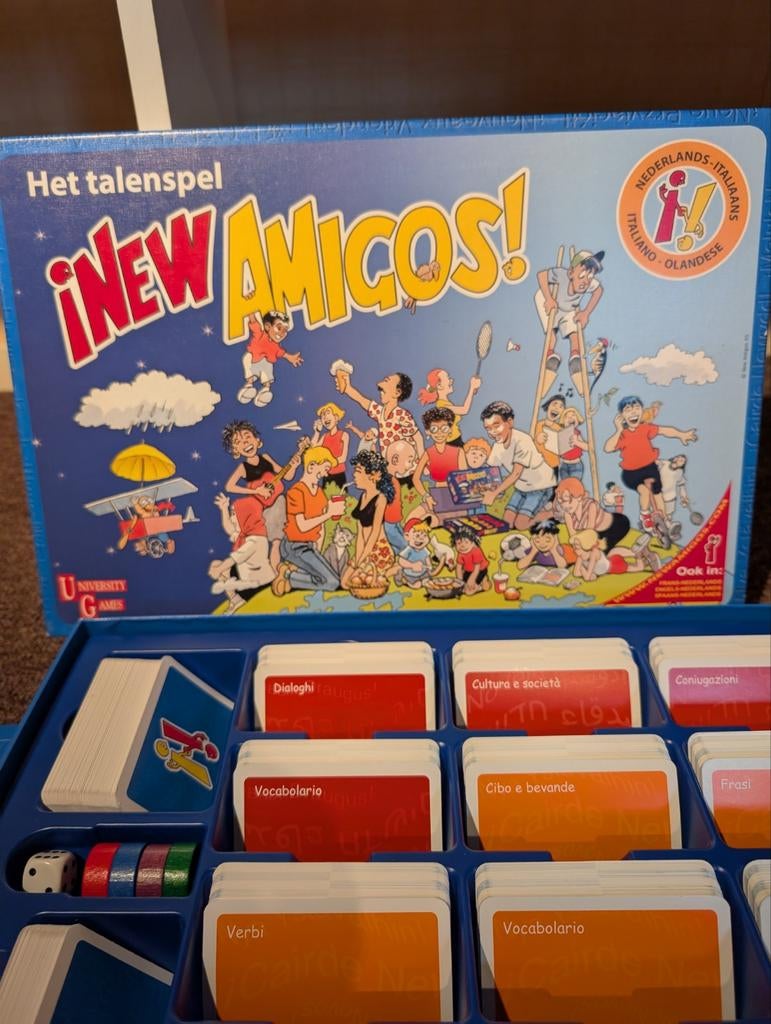 Nieuw Amigos! Het talenspel - Nederlands-Italiaans, Hobby en Vrije tijd, Gezelschapsspellen | Bordspellen, Vijf spelers of meer