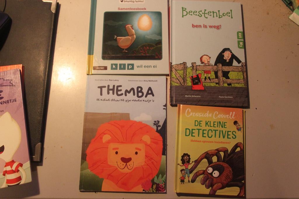 502c - 4 boekjes - kip wil een ei / beestenboel / themba / d, Boeken, Kinderboeken | Kleuters, Ophalen of Verzenden, Gelezen, Fictie algemeen