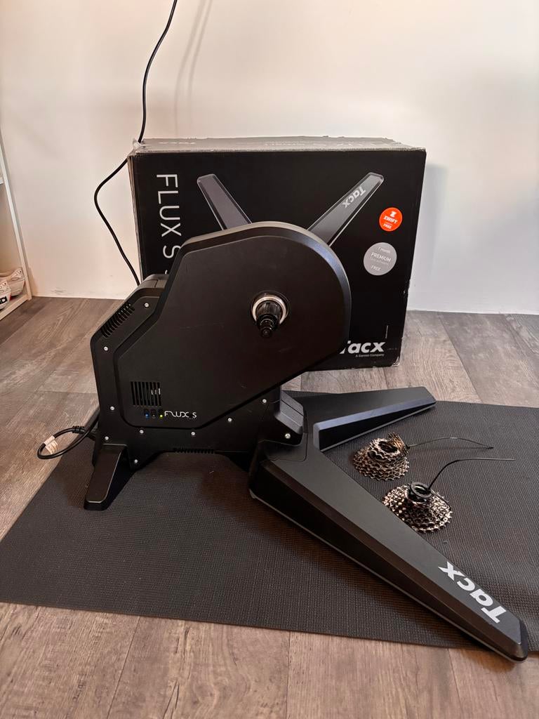 Tacx Flux S Smart trainer, Aluminium, Zo goed als nieuw, Meer dan 20 versnellingen, Ophalen