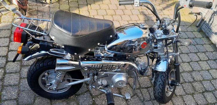 Honda Monkey speciale uitvoering (jinchang z50j), Fietsen en Brommers, Minibikes, Midibikes en Pitbikes, Zo goed als nieuw, Overige typen