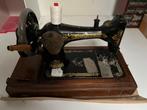 Antieke naaimachine met koffer, Antiek en Kunst, Antiek | Naaimachines, Ophalen