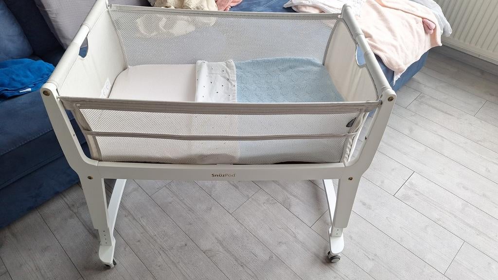 Snuzpod cosleeper - zo goed als nieuw, inclusief beddengoed, Ophalen of Verzenden, Zo goed als nieuw, Wieg