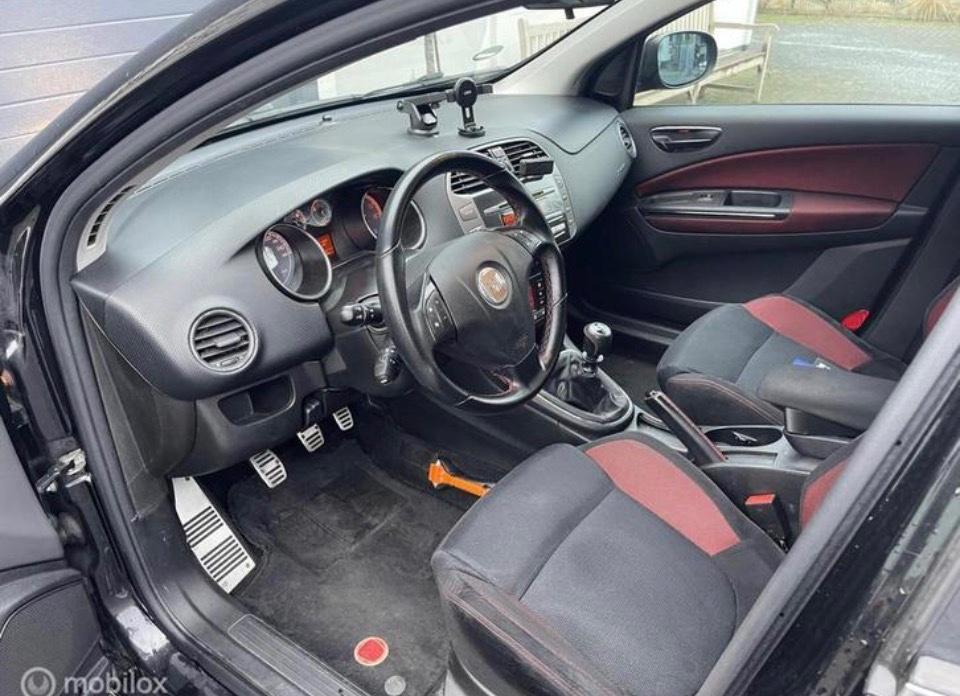 Fiat Bravo 1.4 T-Jet Sport, Voorwielaandrijving, Gebruikt, Zwart, 4 cilinders