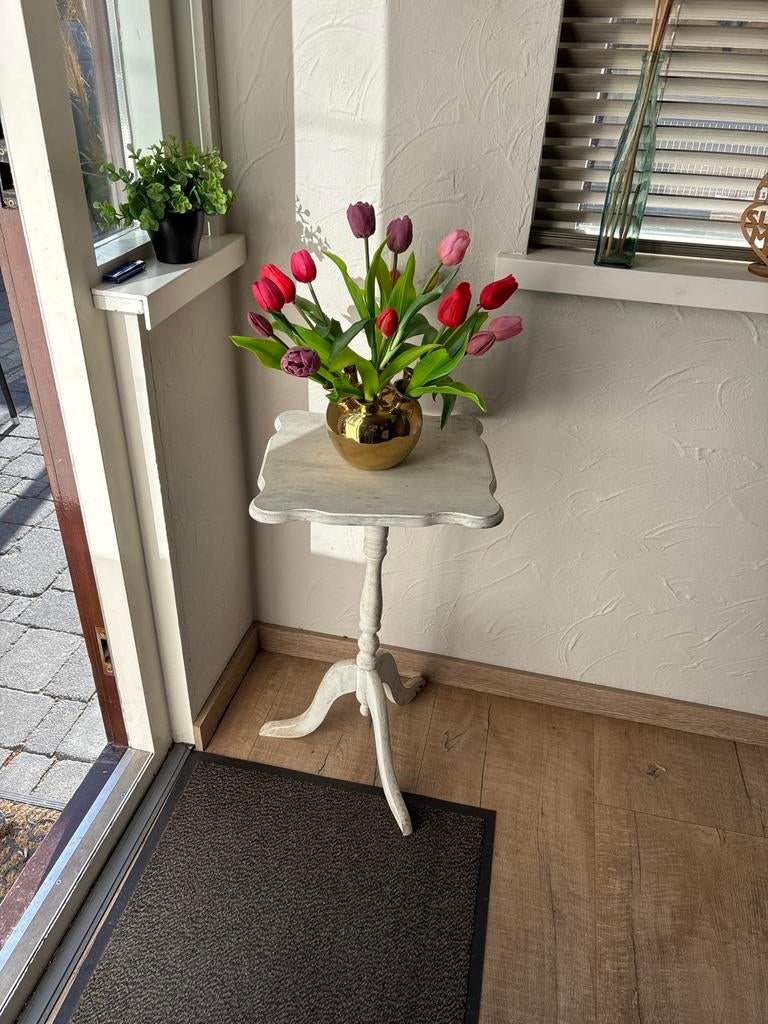 Brocante bijzettafel, Huis en Inrichting, Tafels | Bijzettafels, Ophalen, Minder dan 55 cm, Gebruikt, Vierkant