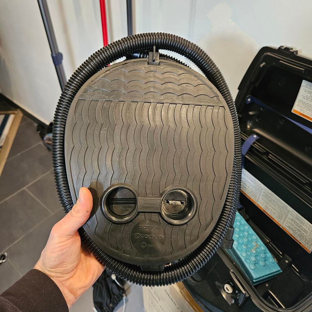 Quechua voetpomp – handmatige luchtpomp (Decathlon, Ophalen of Verzenden, Gebruikt