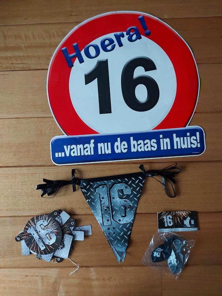 Feestversiering 16 jaar (jongen), Hobby en Vrije tijd, Feestartikelen, Gebruikt, Versiering, Verjaardag, Ophalen