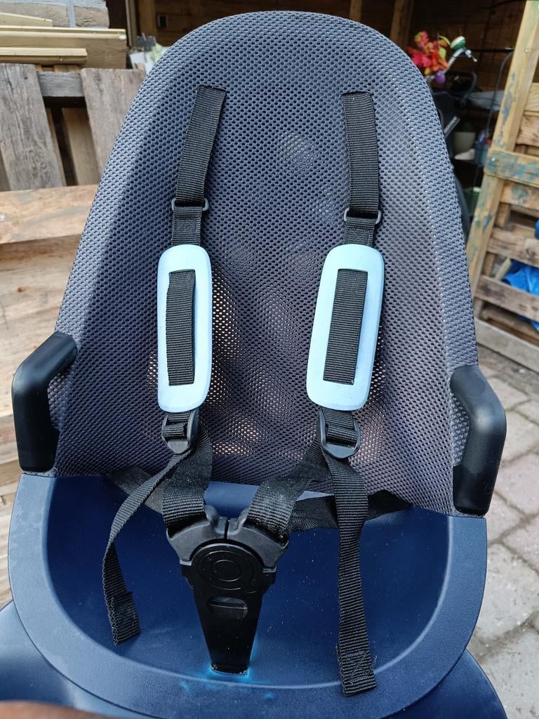 Qibbel Air fietsstoeltje voor achterop, Fietsen en Brommers, Fietsaccessoires | Fietsstoeltjes, Achterzitje, Qibbel Air, Ophalen