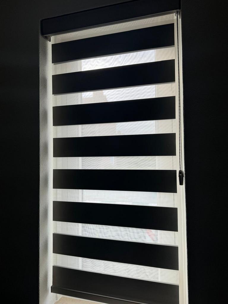 Duo rolgordijnen, Ophalen, Zo goed als nieuw, 50 tot 100 cm