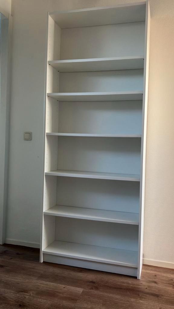 Witte boekenkast, Huis en Inrichting, Kasten | Boekenkasten, Gebruikt, 50 tot 100 cm, 200 cm of meer, 25 tot 50 cm, Met plank(en)