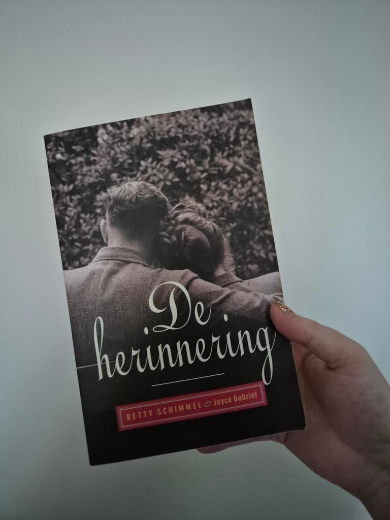Betty Schimmel de herinnering boek, Boeken, Ophalen of Verzenden, Gelezen