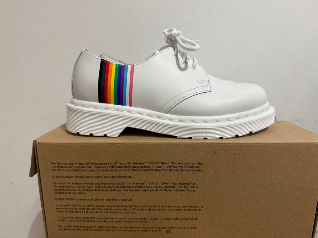 Te koop nieuwe Dr Martens 1461 for Pride maat 36, Kleding | Dames, Schoenen, Postlaan 3, Dr Martens, Wit, Nieuw