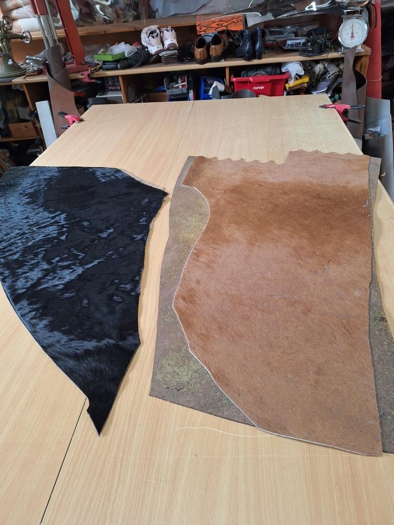 Afval plaat stukken koevacht, 15 euro., Hobby en Vrije tijd, Stoffen en Lappen, Leer of Kunstleer, Nieuw, Ophalen of Verzenden