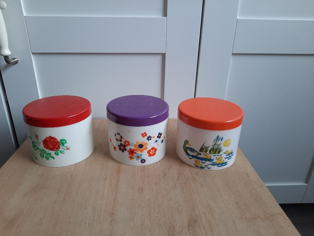 3 leuke Retro bakjes met deksel., Ophalen of Verzenden, Huis en Inrichting