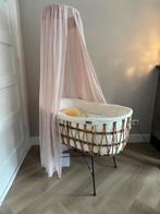Childhome wieg rotan ratan incl matras en hemel, Kinderen en Baby's, Babywiegjes en Ledikanten, Ophalen, Zo goed als nieuw, Wieg