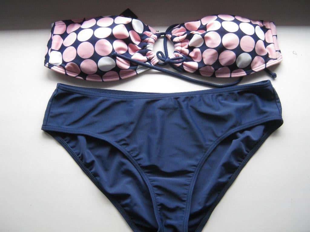 Mooie bikini 42 van Nickey Nobel, Kleding | Dames, Badmode en Zwemkleding, Ophalen of Verzenden, Zo goed als nieuw, Blauw, Bikini