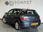 Opel Astra 1.6 Cosmo Navi Airco Stoelverwarming 5d Nieuwe Ap, Voorwielaandrijving, Navigatiesysteem, 15 km/l, Gebruikt
