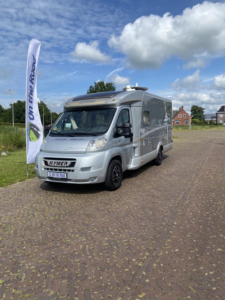 Hymer T 674 SL 2.3 MultiJet 160 PK, Half-integraal, 2 Enkele, Automaat, Fiat, Overige brandstoffen, 7 tot 8 meter