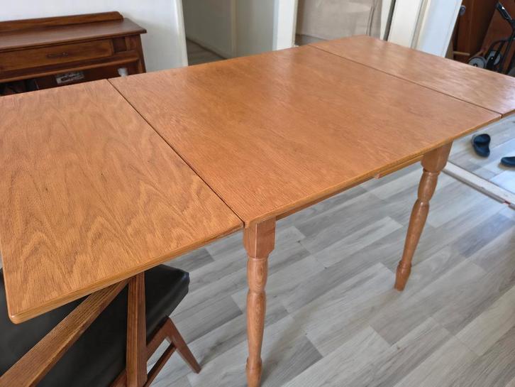 Vintage uitschuifbare eettafel, Huis en Inrichting, Tafels | Eettafels, Zo goed als nieuw, 50 tot 100 cm, 100 tot 150 cm, Vijf personen of meer