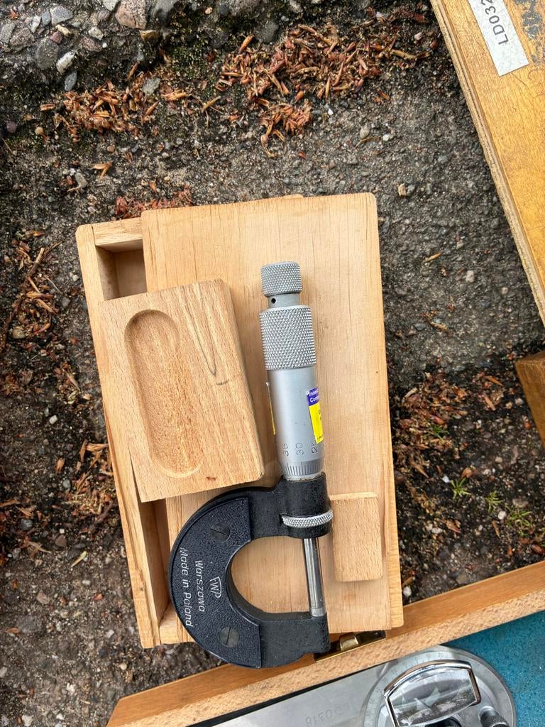 Diverse meetapparatuur: Micrometer en gradenboog, Ophalen of Verzenden, Gebruikt, Afstand