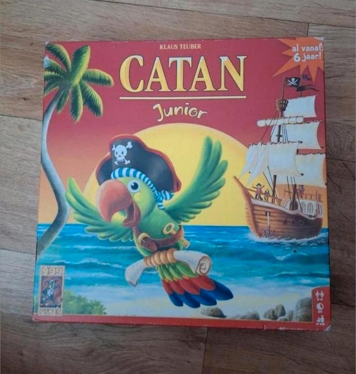 Catan Junior Bordspel - Avontuur voor Jonge Piraten, Hobby en Vrije tijd, Gezelschapsspellen | Bordspellen, Zo goed als nieuw