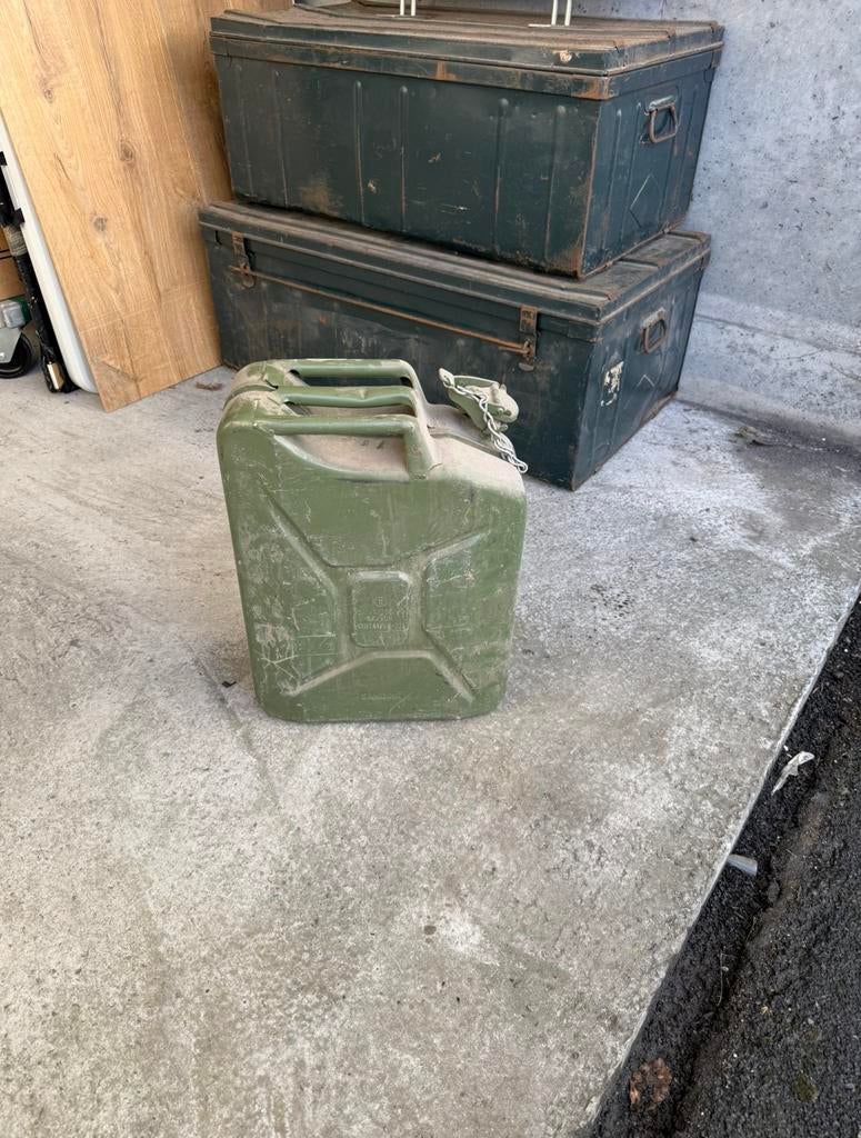Jerrycan merk Sandrik, Tweede Wereldoorlog, Verzamelen, Militaria | Algemeen, Ophalen, Landmacht, Nederland