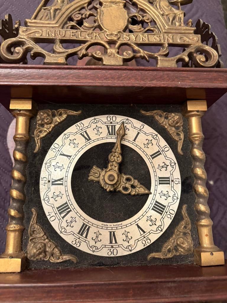 Zaanse klok, Ophalen