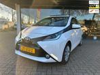 Toyota Aygo 1.0 VVT-i x-wave|Open dak|Airco|Org NL|Camera!, Auto's, Toyota, Gebruikt, Euro 6, Met garantie (alle), 4 stoelen
