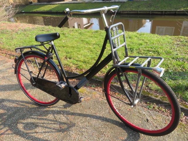 oma fiets, Fietsen en Brommers, Fietsen | Dames | Omafietsen, Gebruikt, 56 cm of meer, Ophalen of Verzenden