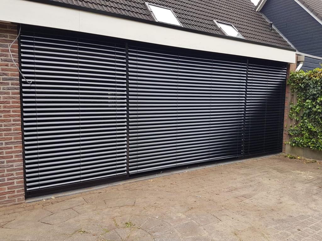 Zwarte buitenjaloezieen zonwering met Somfy IO motoren, Ophalen, Gebruikt, Overige kleuren, 200 cm of meer