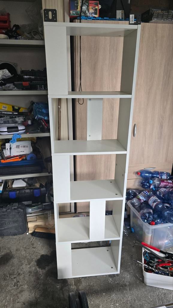 Hangen kast, Huis en Inrichting, Kasten | Boekenkasten, Ophalen of Verzenden, Zo goed als nieuw, 25 tot 50 cm, Minder dan 100 cm