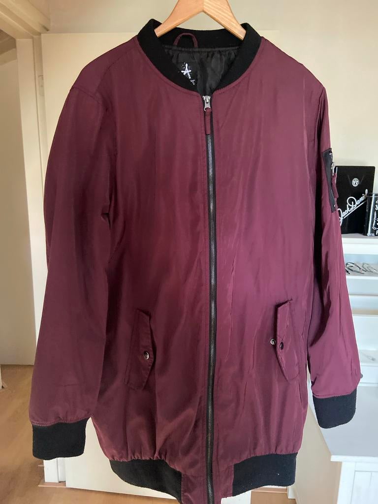 Mooi Jack - Bordeauxrode Bomberjack, Ophalen of Verzenden, Zo goed als nieuw, Maat 42/44 (L), Rood