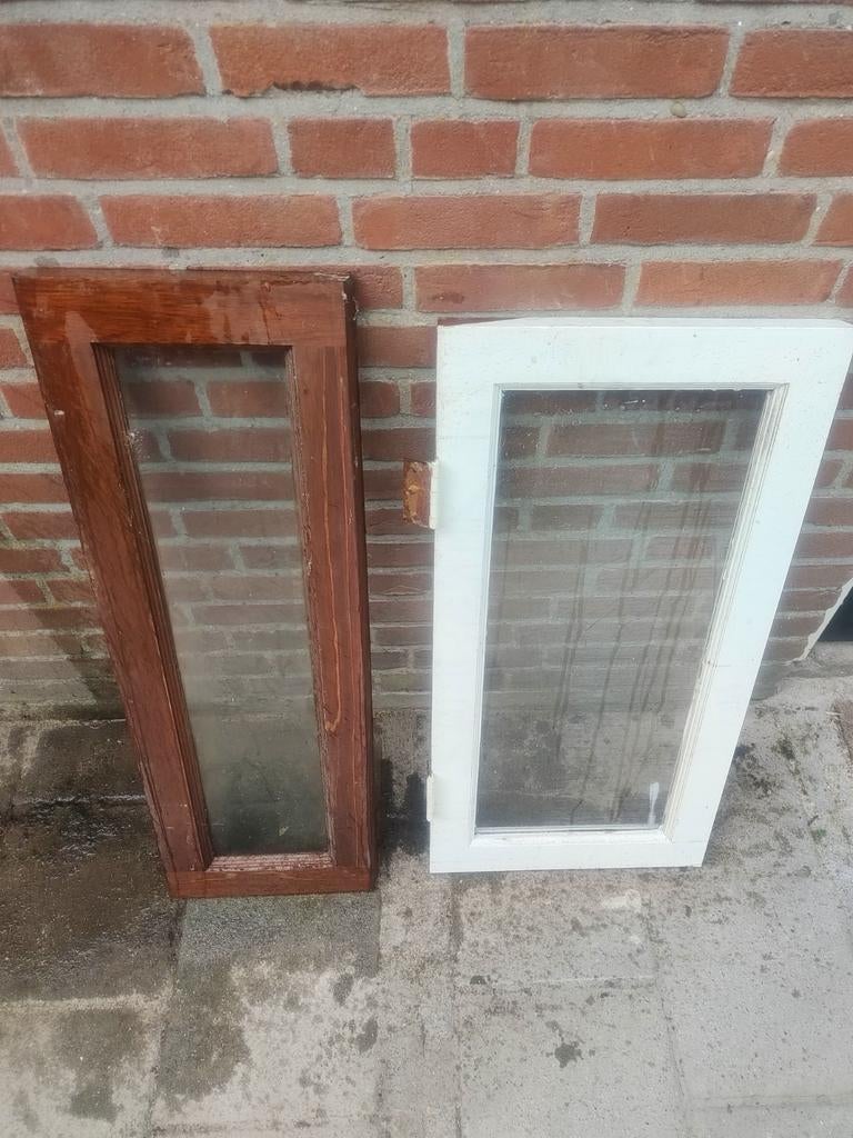 Hardhouten klapraam kozijn kozijnen, Doe-het-zelf en Verbouw, Raamkozijn, Minder dan 75 cm, Inclusief glas, Hout
