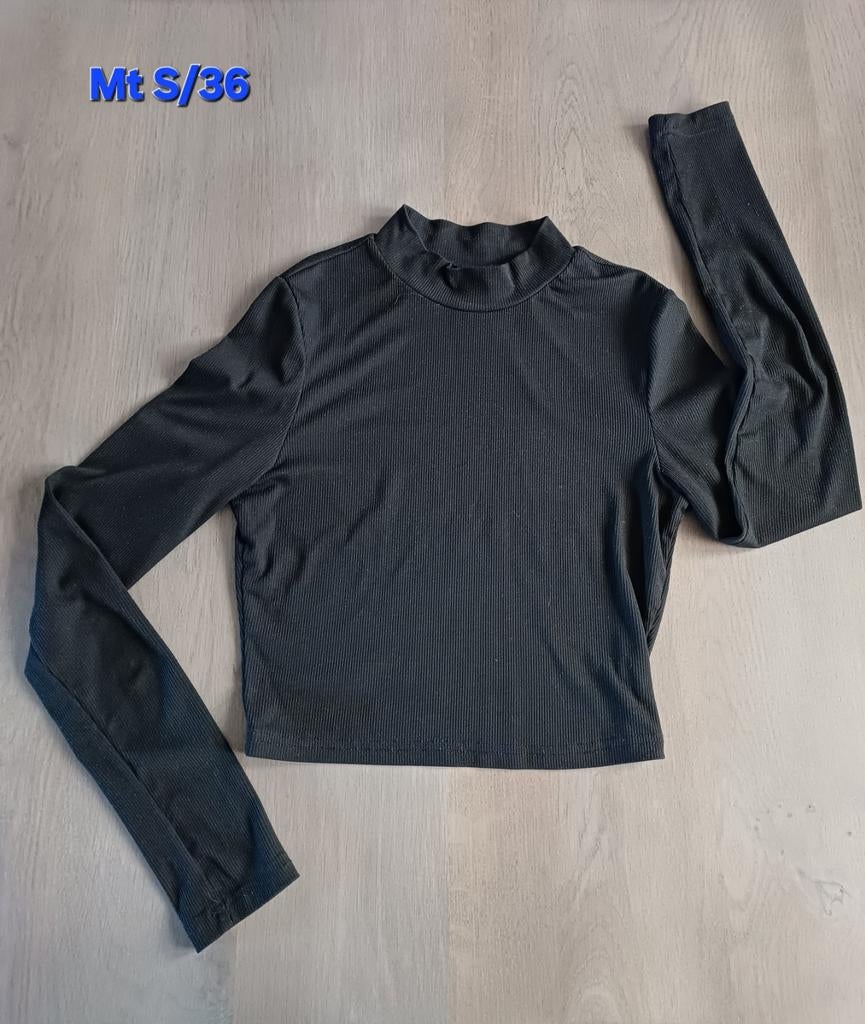 Zwart geribbeld Shein shirt met lange mouwen, maat S, Kleding | Dames, T-shirts, Zwart, Ophalen of Verzenden, Zo goed als nieuw