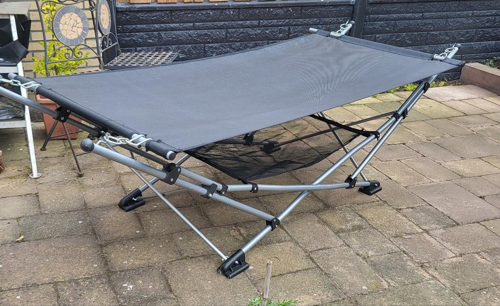 Opvouwbare hangmat inclusief stalen frame, Tuin en Terras, Ophalen
