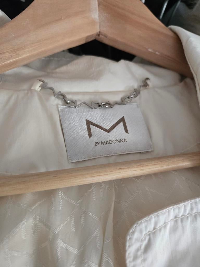 M by Madonna Crèmekleurige Trenchcoat Maat M, Beige, Maat 42/44 (L), M by Madonna, Ophalen of Verzenden
