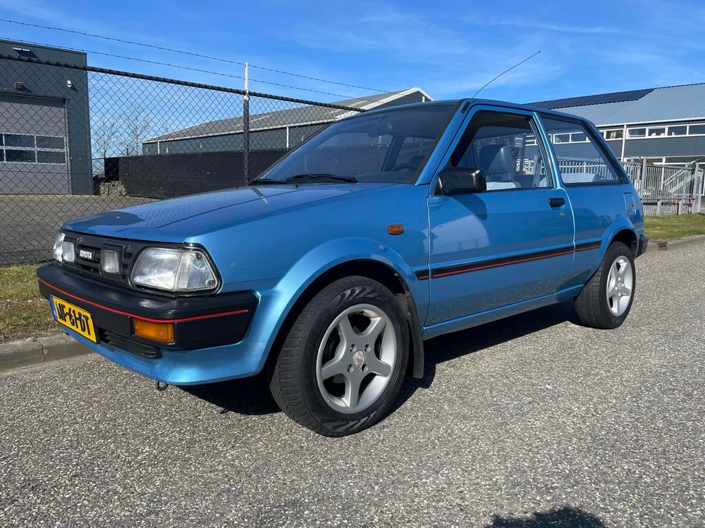 Toyota Starlet 1.0 DX Wegenbelasting vrij., Auto's, Voorwielaandrijving, Stof, 54 pk, Starlet
