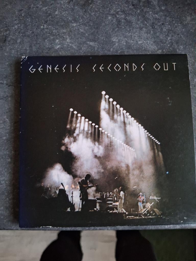 Genesis Seconds Out live, Ophalen of Verzenden, Zo goed als nieuw