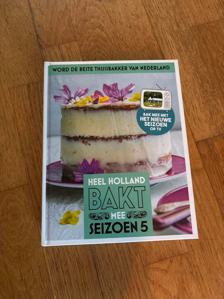 Heel Holland Bakt Mee Seizoen 5 kookboek, Boeken, Ophalen of Verzenden, Gelezen, Nederland en België, Taart, Gebak en Desserts