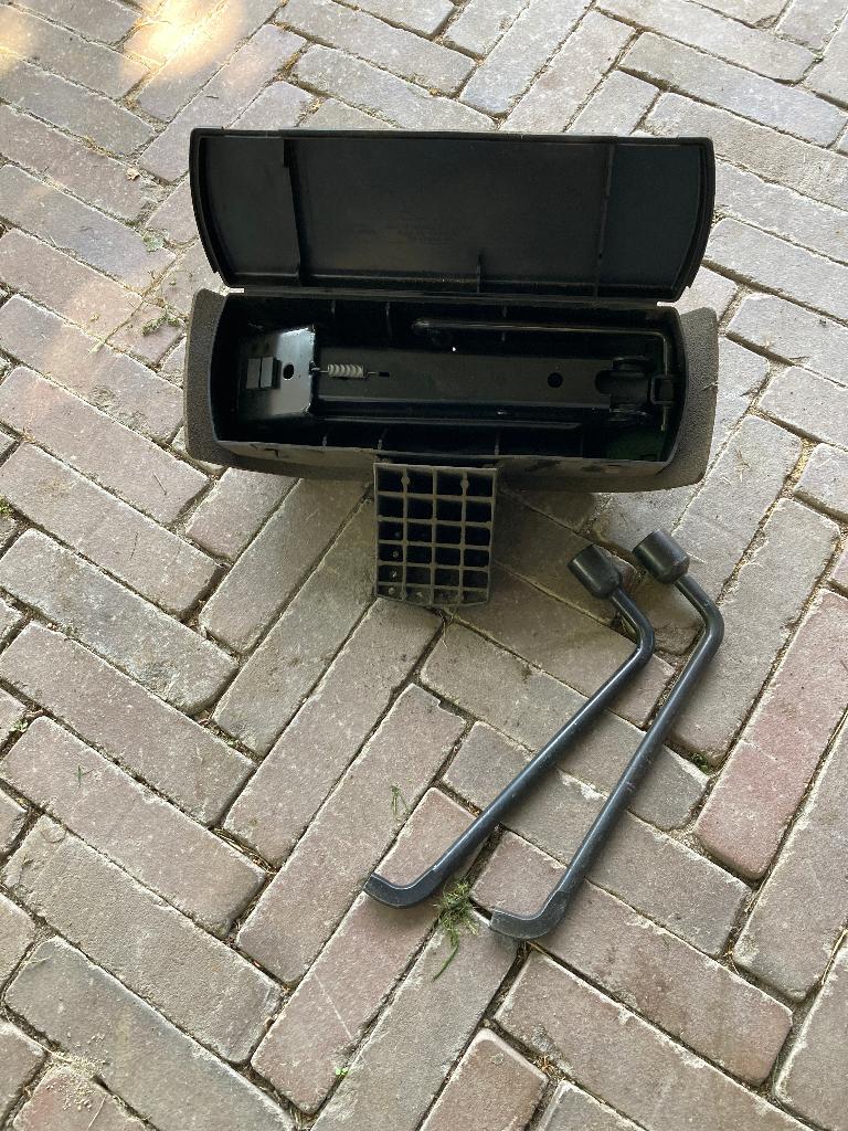 Krik, wielsleutel, plastic opbergdoos Peugeot 206, Ophalen of Verzenden, Gebruikt