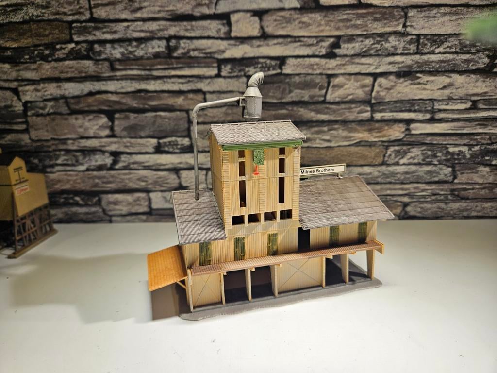 Houtzagerij fabriek N spoor modeltrein 1:160, Overige merken, Gebruikt, Gelijkstroom of Wisselstroom, Brug, Tunnel of Gebouw