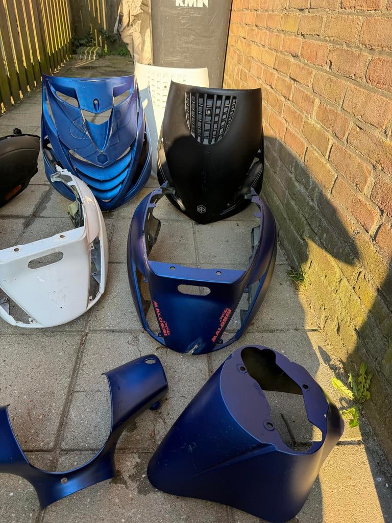 Piaggio Zip onderdelen - Kappen in diverse kleuren, Fietsen en Brommers, Ophalen of Verzenden, Gebruikt, Kap, Piaggio
