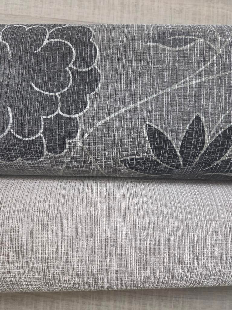 Restant behang grijs met bloemmotief en effen grijs, Huis en Inrichting, Stoffering | Behang, Ophalen, Minder dan 10 m², Grijs