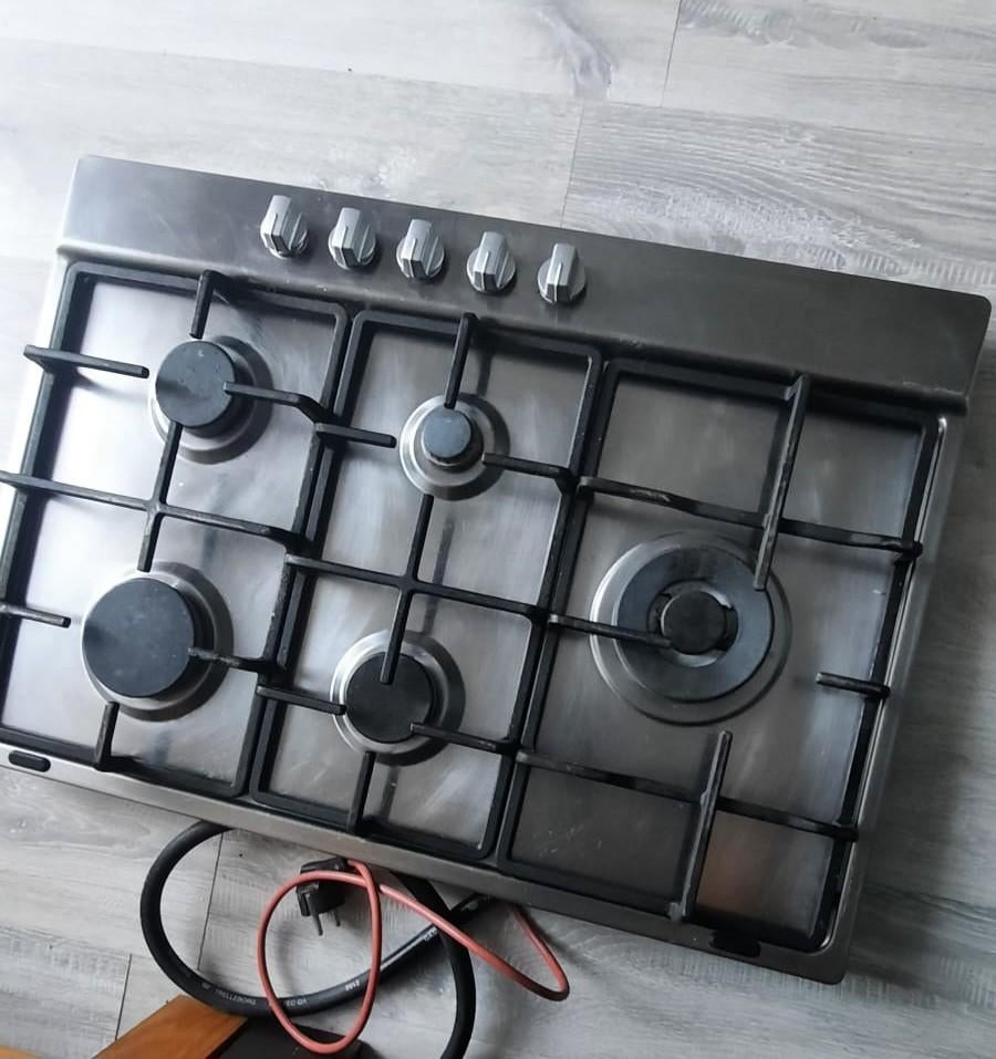 Goedwerkende gebruikte inbouw gaskookplaat met 5 pitten., Witgoed en Apparatuur, Kookplaten, Ophalen, Gebruikt, Inbouw, Gas