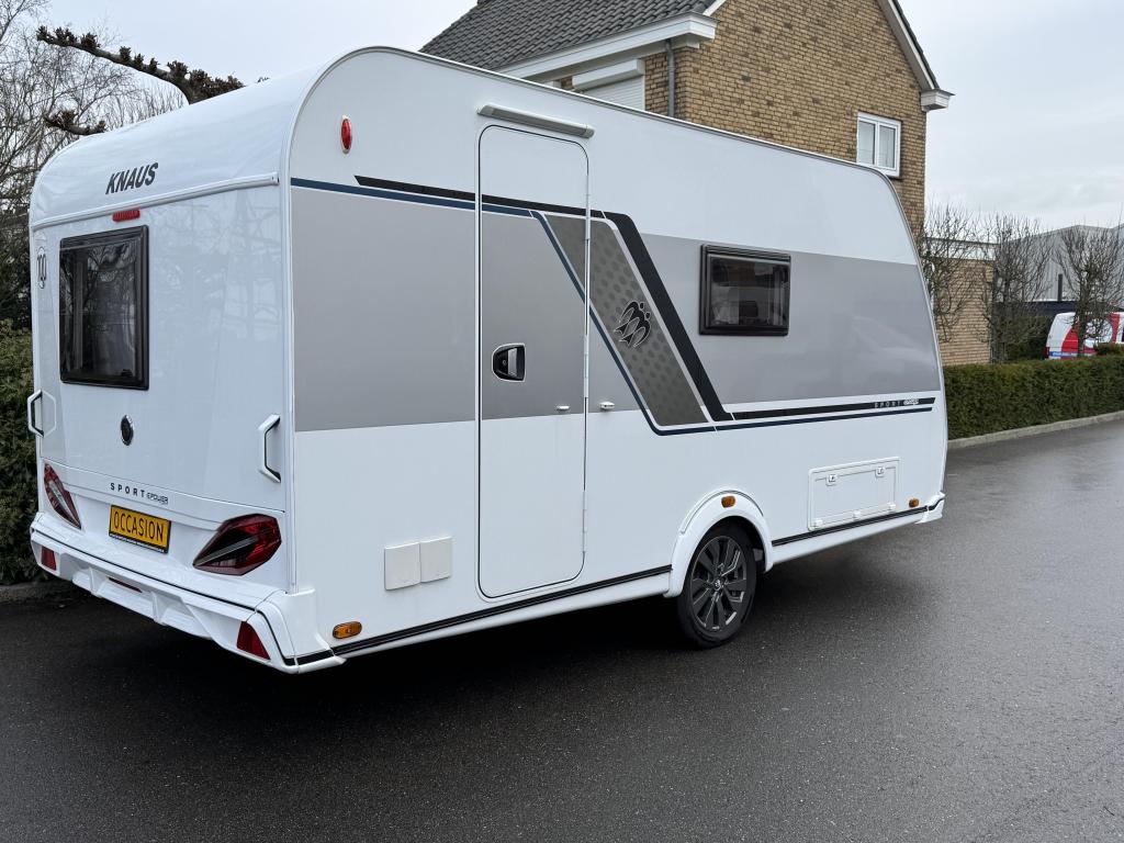 Knaus Sport E-Power Selection 420QD Mover,airco/verw.gasloos, Caravans en Kamperen, Caravans, Bedrijf, Treinzit, Schokbreker, 4 tot 5 meter